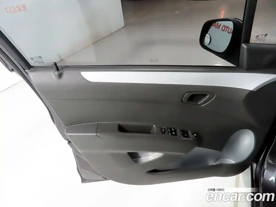 Chevrolet Spark 2015 1.0 Автомат в Москве № 104984, фото 15