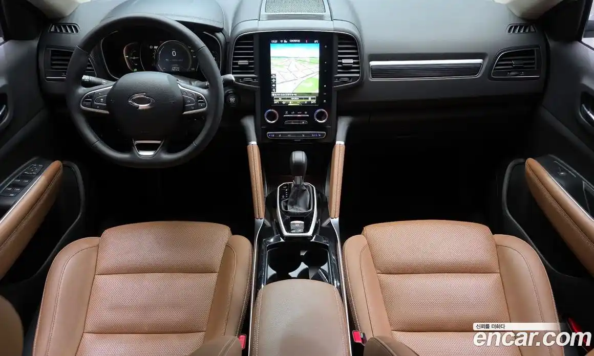 Renault QM6 2023 2.0 Автомат в Москве № 107421, фото 3