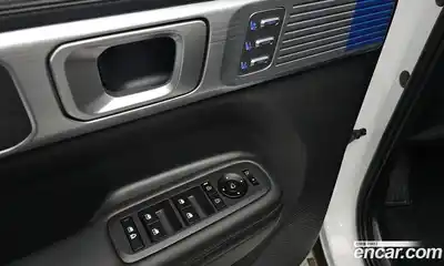 Hyundai Santa Fe 2024 1.6 Автомат в Москве № 108133, миниатюра 5