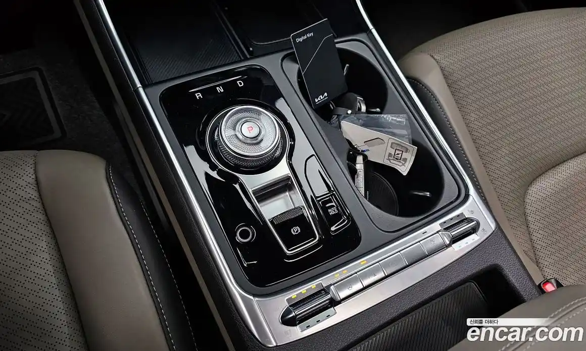 Kia Canival 2025 1.6 Автомат в Москве № 114122, фото 11