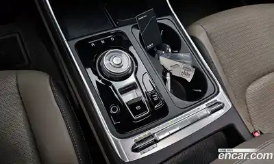 Kia Canival 2025 1.6 Автомат в Москве № 114122, миниатюра 11