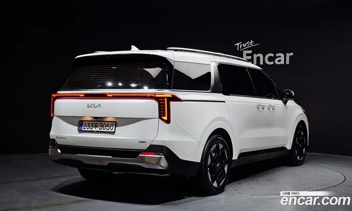 Kia Canival 2025 1.6 Автомат в Москве № 114122, фото 14