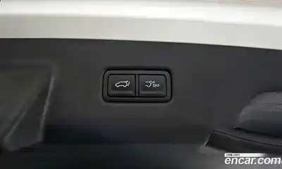 Kia Canival 2025 1.6 Автомат в Москве № 114122, миниатюра 4