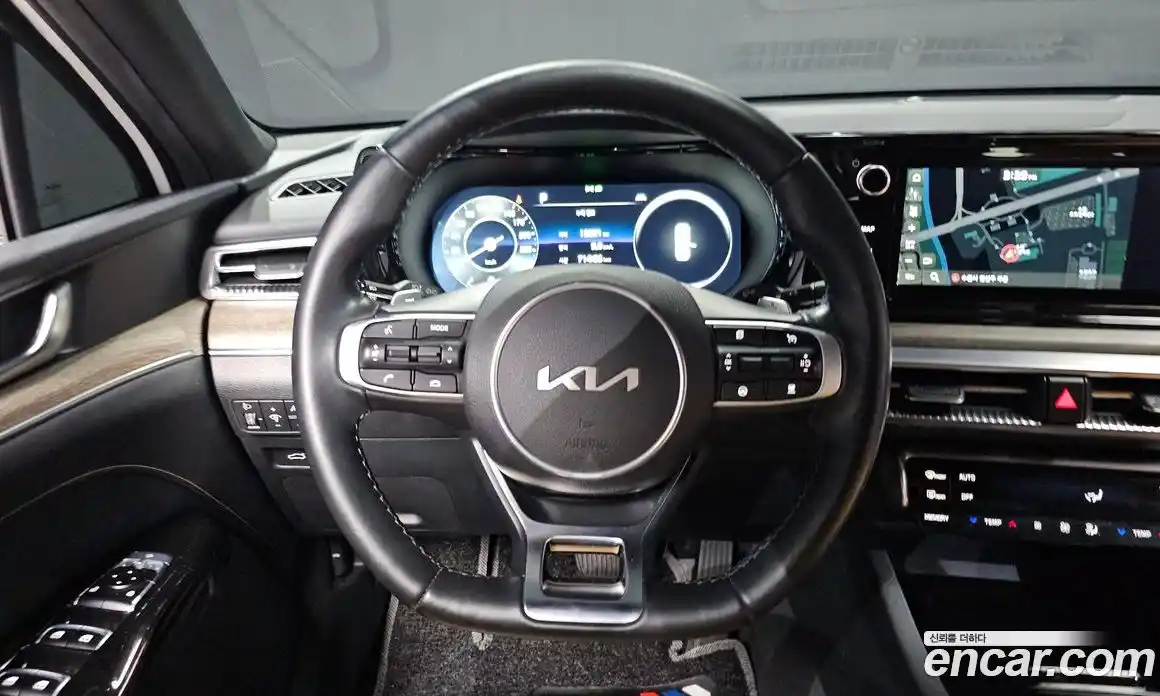 Kia K5 2023 1.6 Автомат в Москве № 115535, фото 9