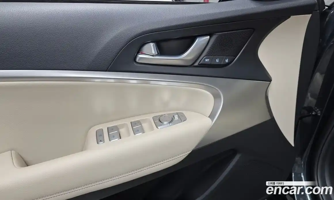 Genesis G70 2024 2.5 Автомат в Москве № 116780, фото 9