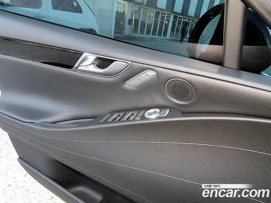 Genesis G80 2021 2.5 Автомат в Москве № 117554, фото 12