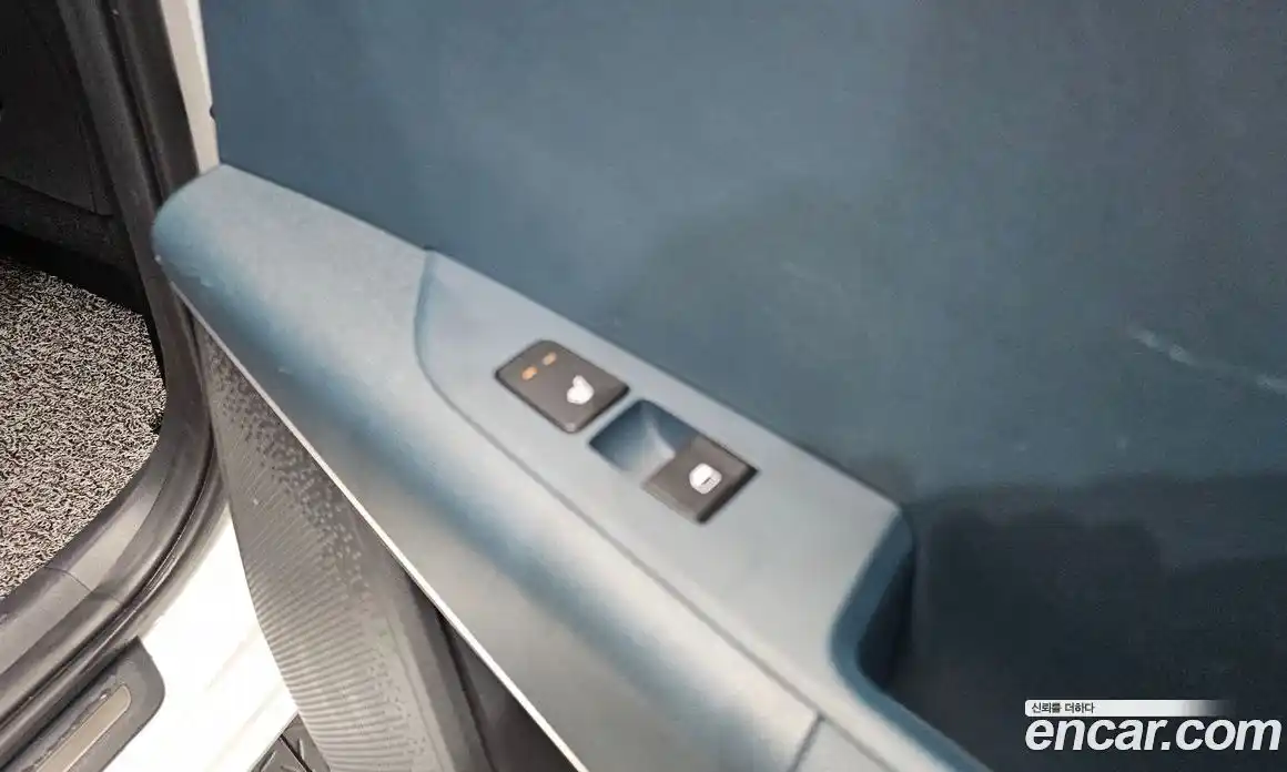 Kia Niro 2023 1.6 Автомат в Москве № 123135, фото 18