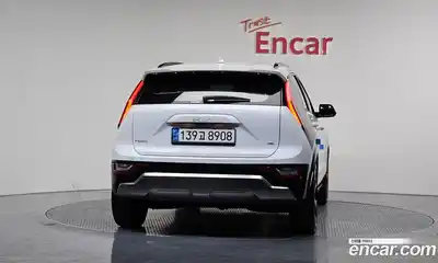 Kia Niro 2023 1.6 Автомат в Москве № 123135, миниатюра 4