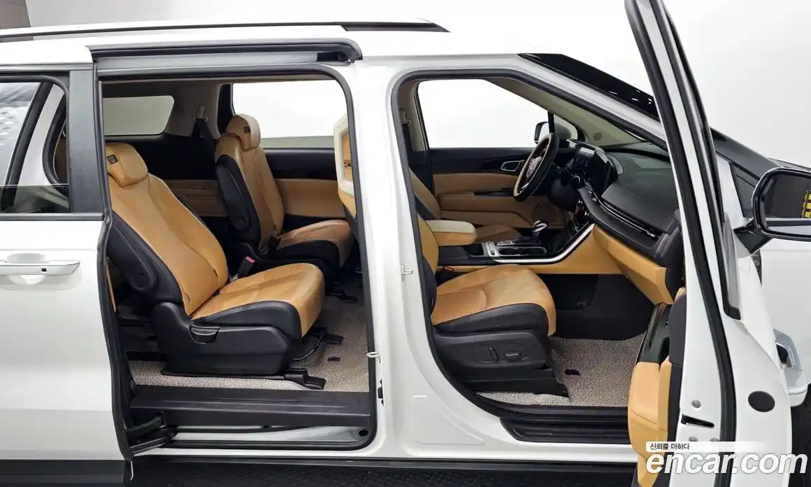 Kia Canival 2023 2.2 Автомат в Москве № 123549, фото 15