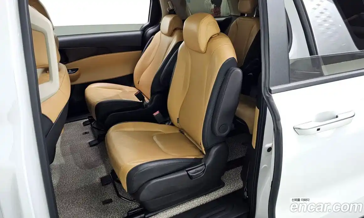 Kia Canival 2023 2.2 Автомат в Москве № 123549, фото 20