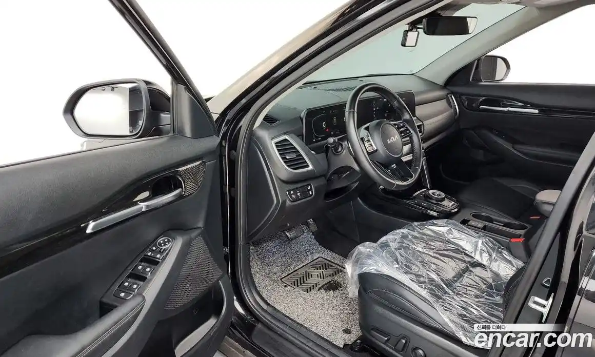 Kia Seltos 2023 1.6 Автомат в Москве № 123904, фото 15