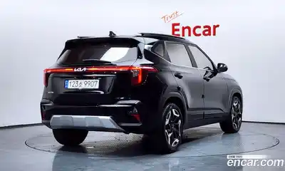 Kia Seltos 2023 1.6 Автомат в Москве № 123904, миниатюра 5