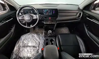 Kia Seltos 2023 1.6 Автомат в Москве № 123904, миниатюра 7