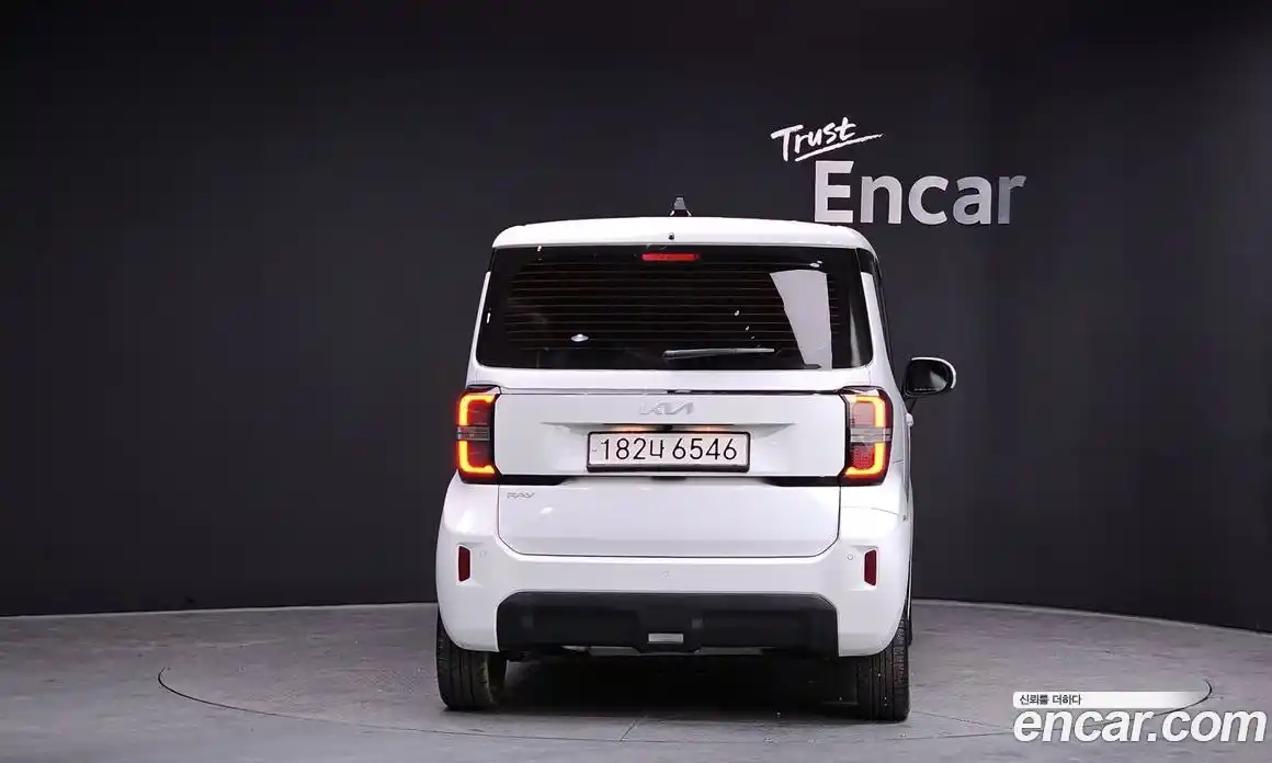 Kia Ray 2023 1.0 Автомат в Москве № 12484, фото 18