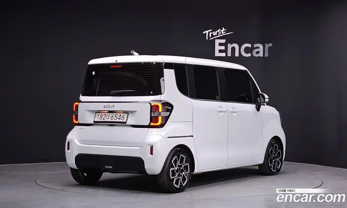 Kia Ray 2023 1.0 Автомат в Москве № 12484, фото 20