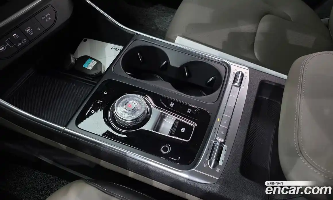 Kia Canival 2024 3.5 Автомат в Москве № 127605, фото 9