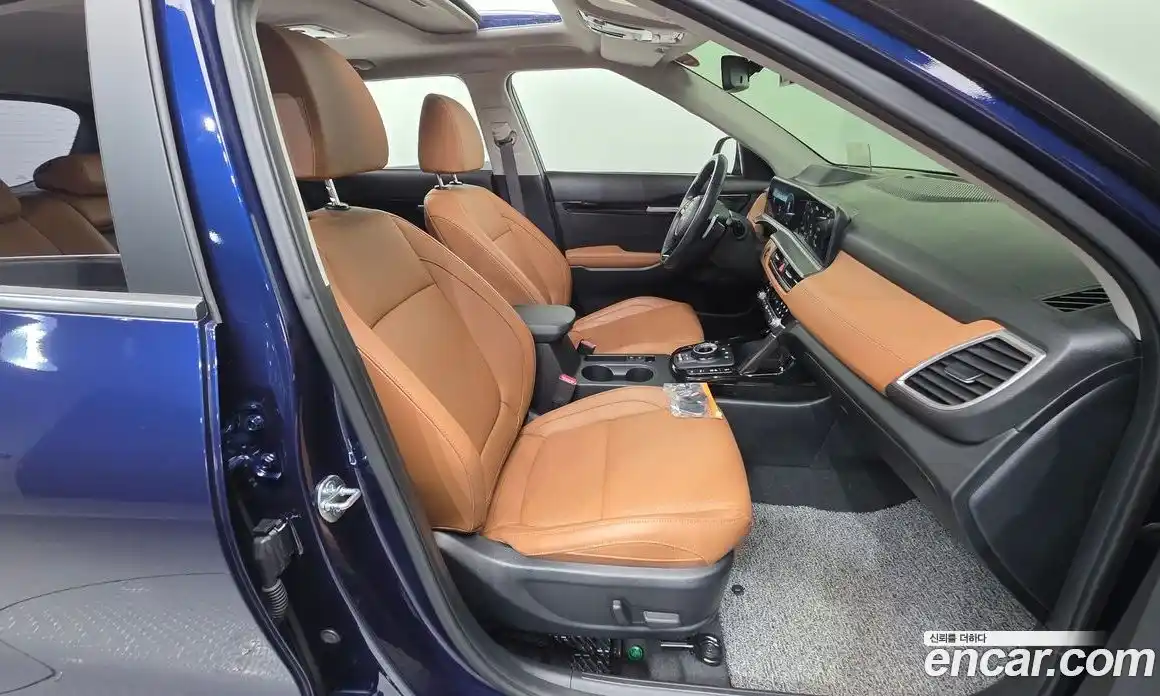 Kia Seltos 2024 2.0 Автомат в Москве № 128585, фото 3