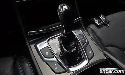 Hyundai Grandeur, 2015