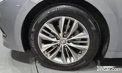 Hyundai Grandeur 2015 2.4 Автомат в Москве № 130228, миниатюра 11