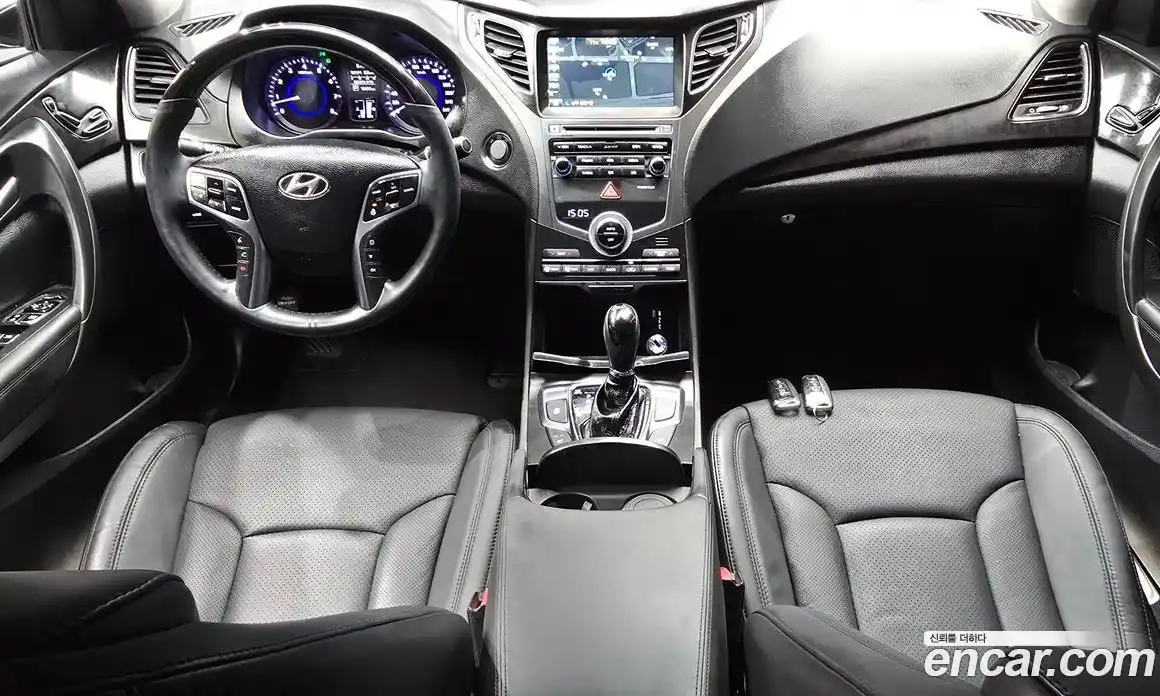 Hyundai Grandeur 2015 2.4 Автомат в Москве № 130228, фото 14