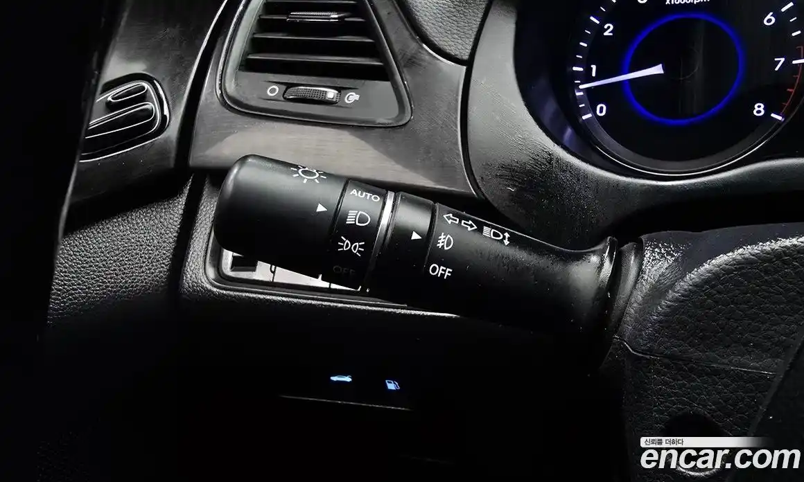 Hyundai Grandeur 2015 2.4 Автомат в Москве № 130228, фото 3