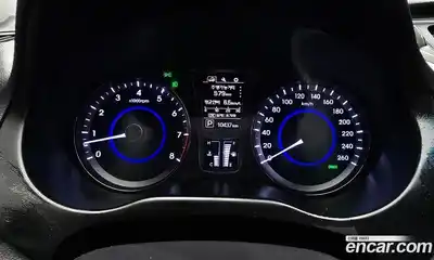 Hyundai Grandeur 2015 2.4 Автомат в Москве № 130228, миниатюра 6