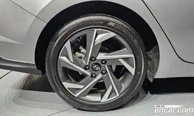 Hyundai Avante, 2024