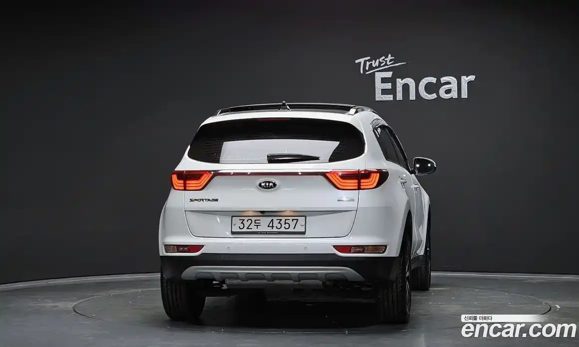 Kia Sportage 2018 1.7 Автомат в Москве № 131512, фото 17