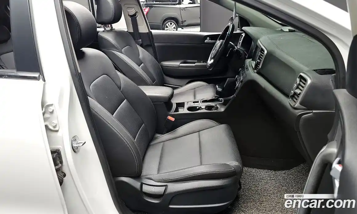 Kia Sportage 2018 1.7 Автомат в Москве № 131512, фото 20