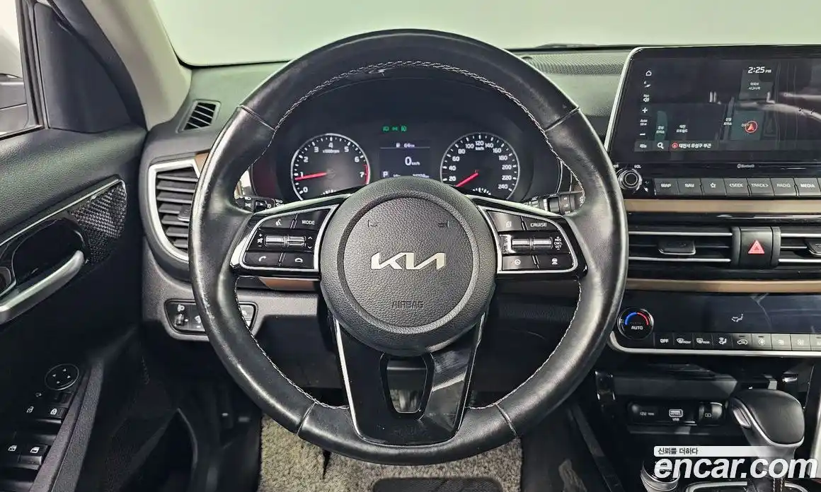 Kia Seltos 2022 1.6 Автомат в Москве № 132990, фото 15