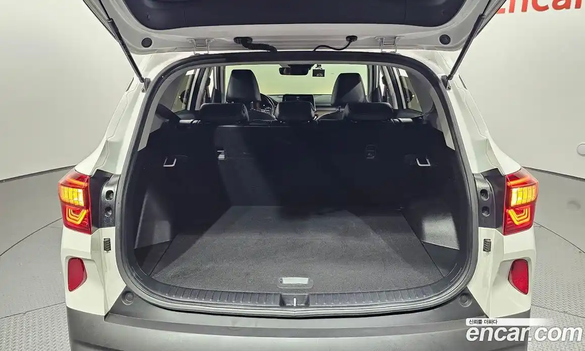 Kia Seltos 2022 1.6 Автомат в Москве № 132990, фото 20