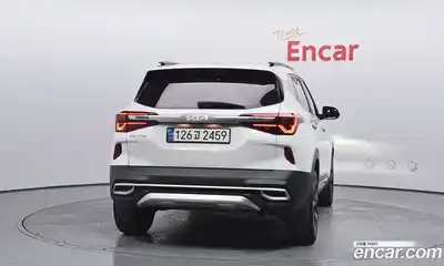 Kia Seltos 2022 1.6 Автомат в Москве № 132990, миниатюра 4