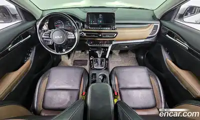 Kia Seltos 2022 1.6 Автомат в Москве № 132990, миниатюра 7