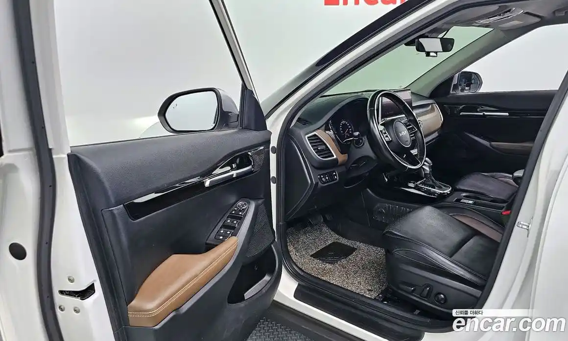 Kia Seltos 2022 1.6 Автомат в Москве № 132990, фото 10