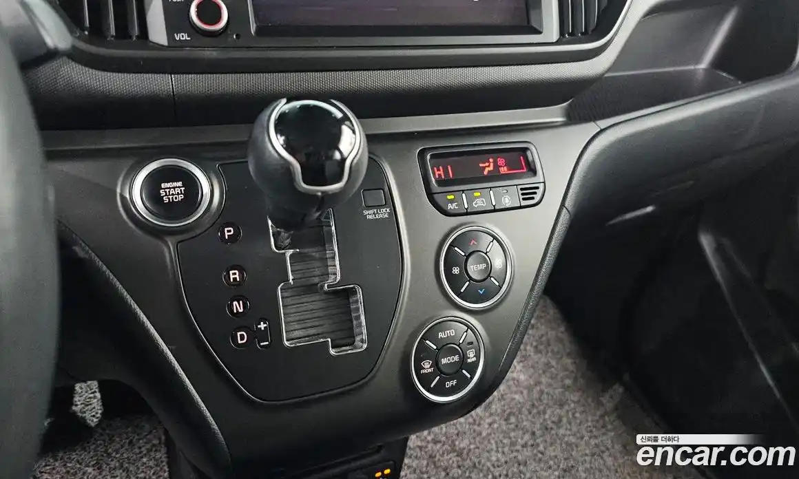 Kia Ray 2023 1.0 Автомат в Москве № 132993, фото 20