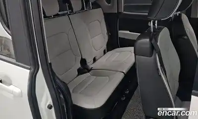 Kia Ray 2023 1.0 Автомат в Москве № 132993, миниатюра 5