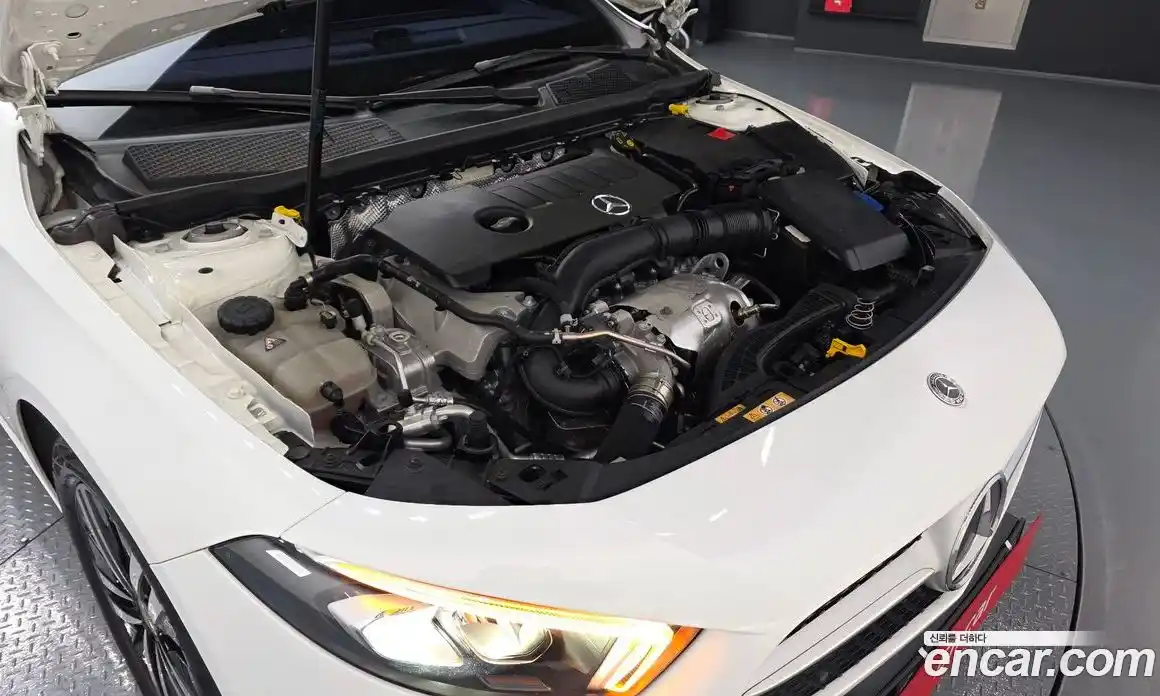 Mercedes-Benz A-Class 2022 2.0 Автомат в Москве № 137915, фото 20