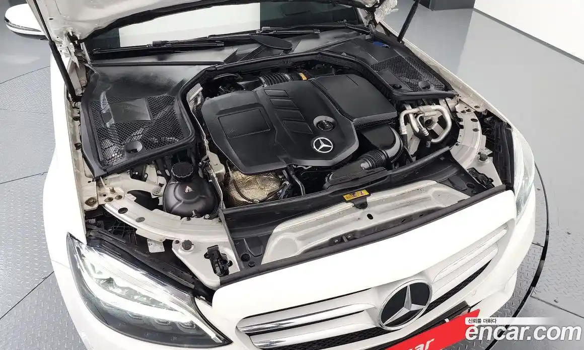 Mercedes-Benz C-Class 2020 1.9 Автомат в Москве № 138010, фото 15