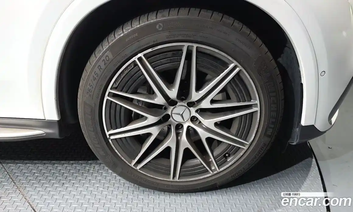 Mercedes-Benz GLC-Class 2024 2.0 Автомат в Москве № 141160, фото 17