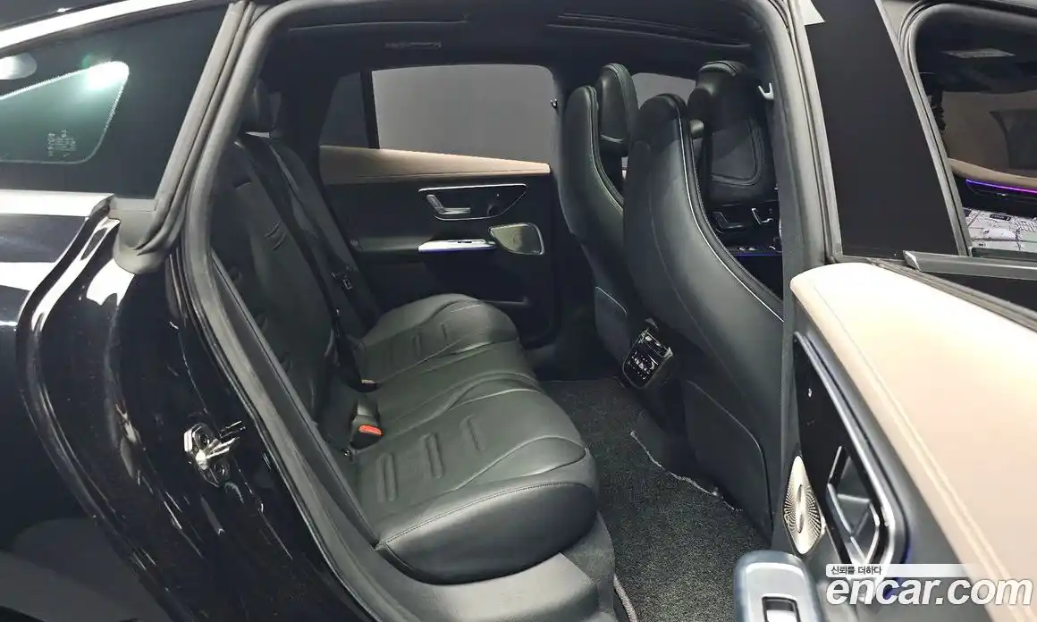 Mercedes-Benz EQE 2023 0.3 Автомат в Москве № 142482, фото 17