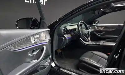 Mercedes-Benz E-Class 2022 2.0 Автомат в Москве № 142605, миниатюра 11