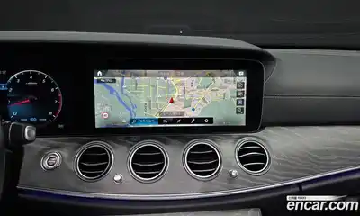 Mercedes-Benz E-Class 2022 2.0 Автомат в Москве № 142605, миниатюра 8