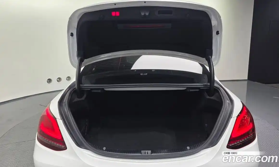 Mercedes-Benz C-Class 2021 1.9 Автомат в Москве № 143669, фото 16