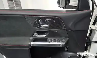 Mercedes-Benz GLB-Class 2021 2.0 Автомат в Москве № 143760, миниатюра 12