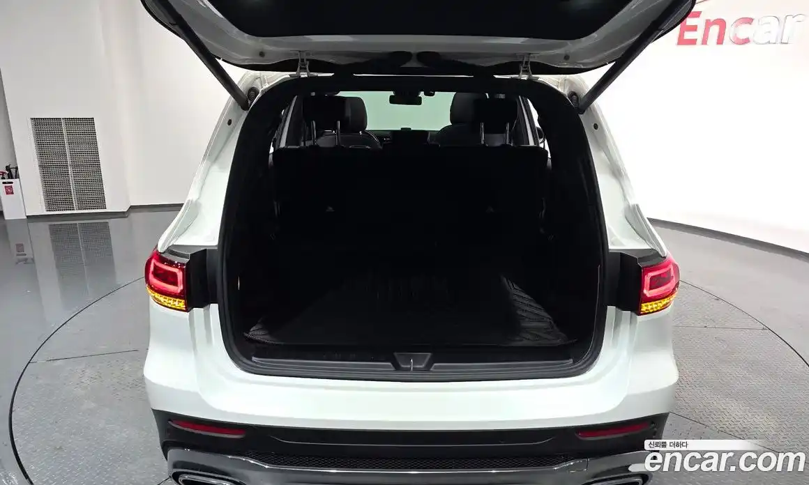 Mercedes-Benz GLB-Class 2021 2.0 Автомат в Москве № 143760, фото 20