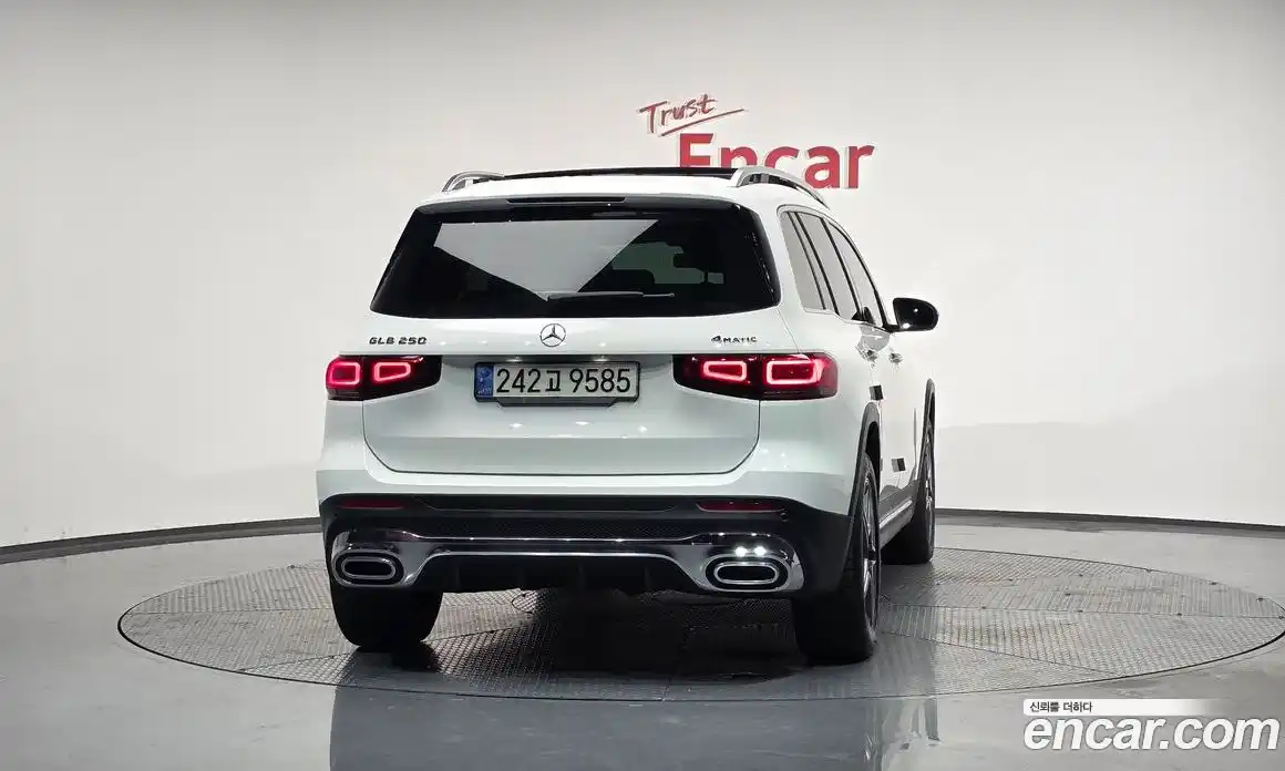 Mercedes-Benz GLB-Class 2021 2.0 Автомат в Москве № 143760, фото 4