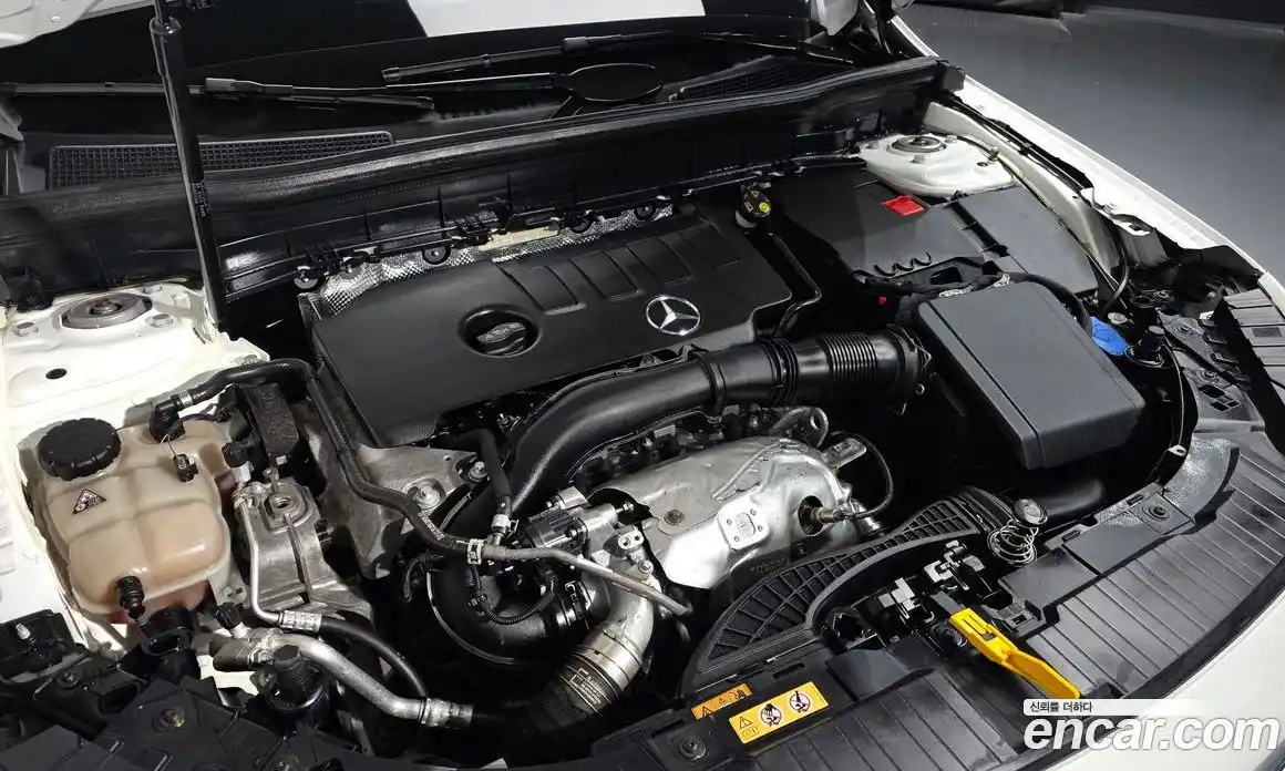 Mercedes-Benz GLB-Class 2021 2.0 Автомат в Москве № 143760, фото 6