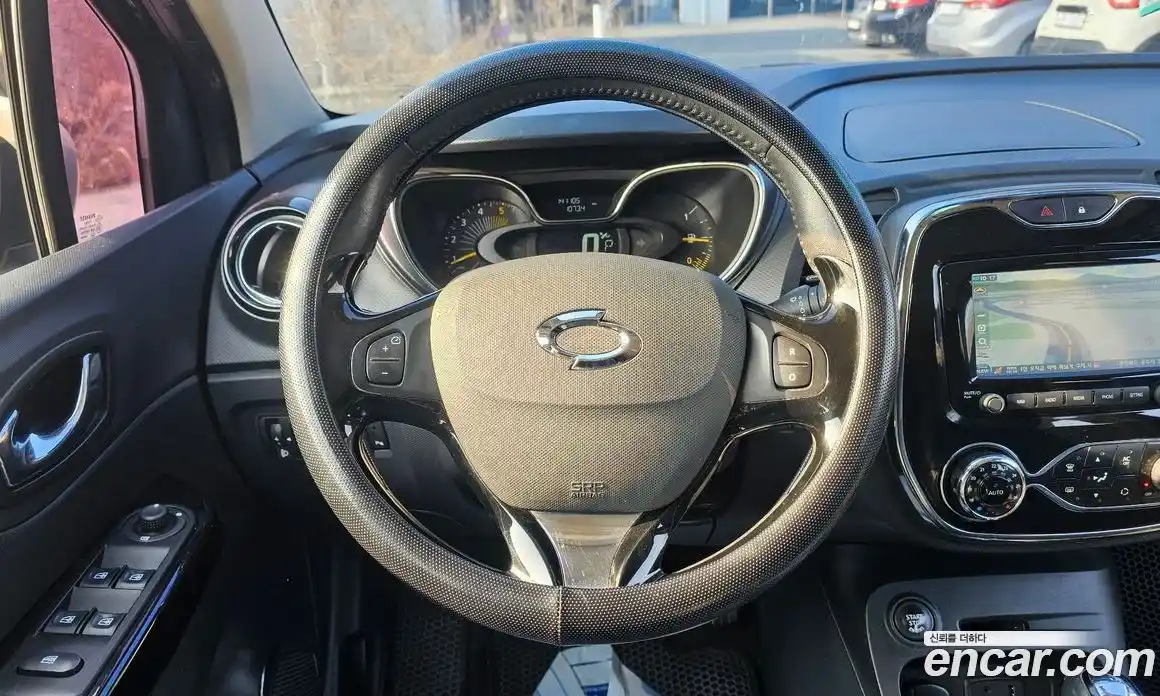 Renault QM3 2015 1.5 Автомат в Москве № 148928, фото 13