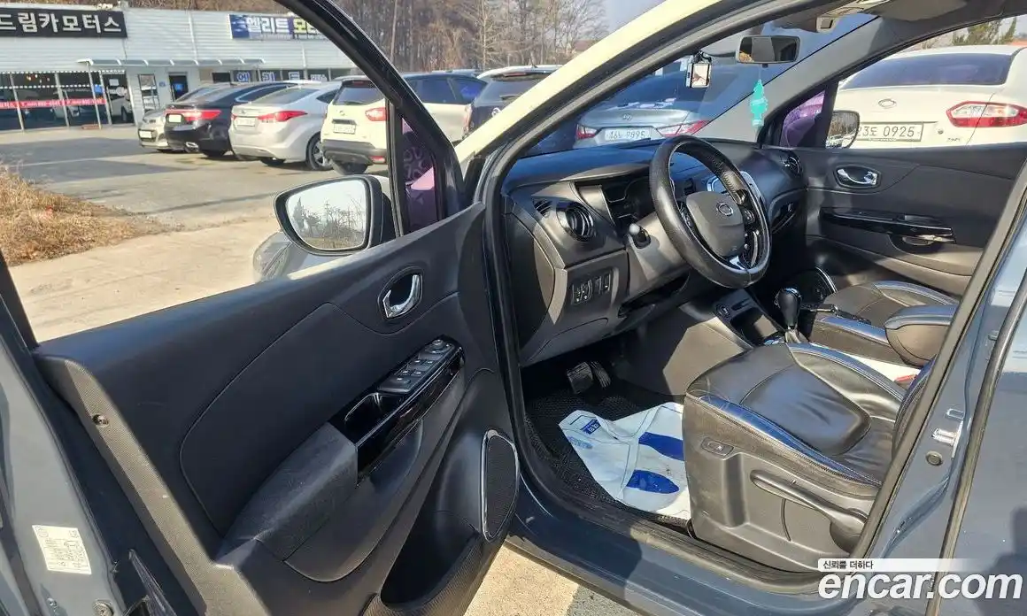 Renault QM3 2015 1.5 Автомат в Москве № 148928, фото 5