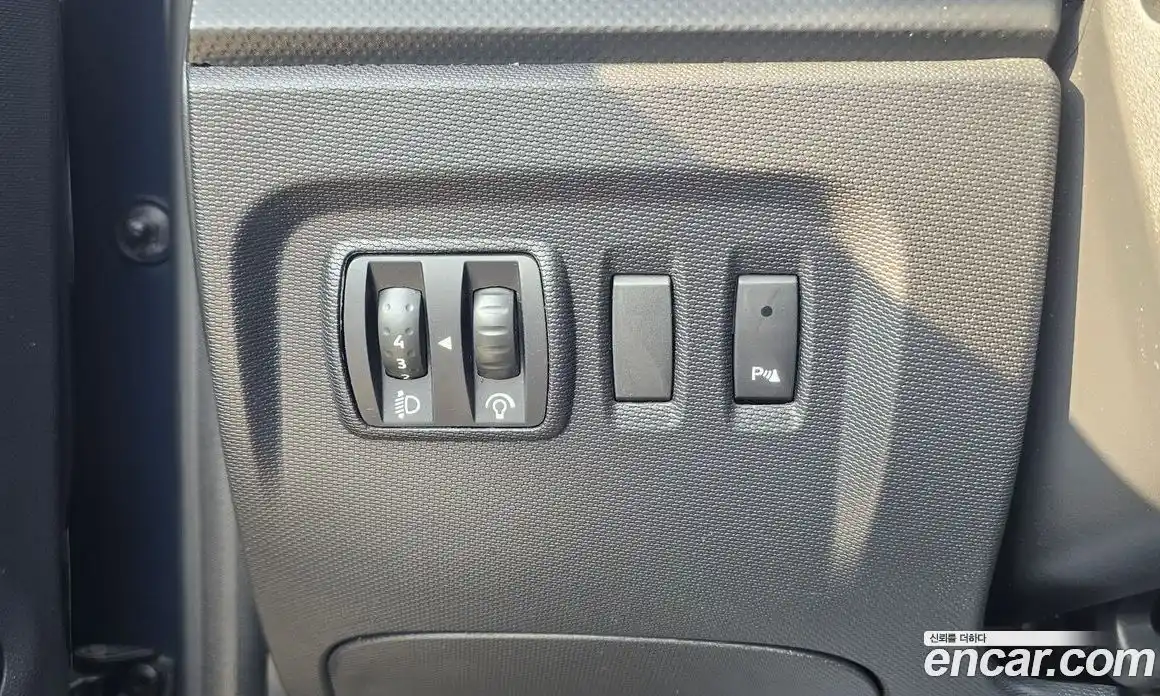 Renault QM3 2015 1.5 Автомат в Москве № 148928, фото 6